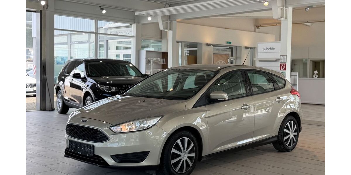 Ford Focus 82.000 km 7.499 &euro; Inden 52459