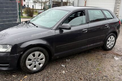 Audi A3 326.000 km 2.599 &euro; Aldenhoven 52457