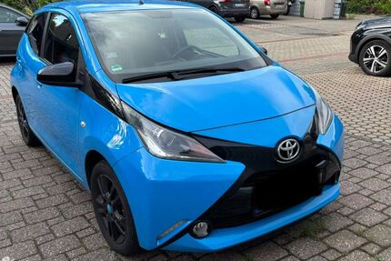 Toyota Aygo (X) 104.000 km 5.200 &euro; Alsdorf 52477