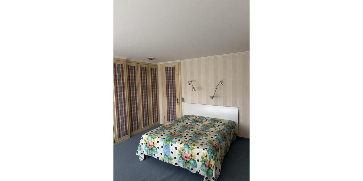 Einfamilienhaus Kreuzau - 7 Zimmer, 200 m&sup2;, 1.850&euro; | Angebot:26137348