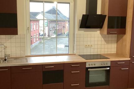 Baesweiler 3 Zi-Wohnung 1.OG mit Einbau-Küche zu vermieten