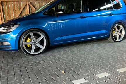 VW Touran 149.000 km 19.400 &euro; Aachen 52068