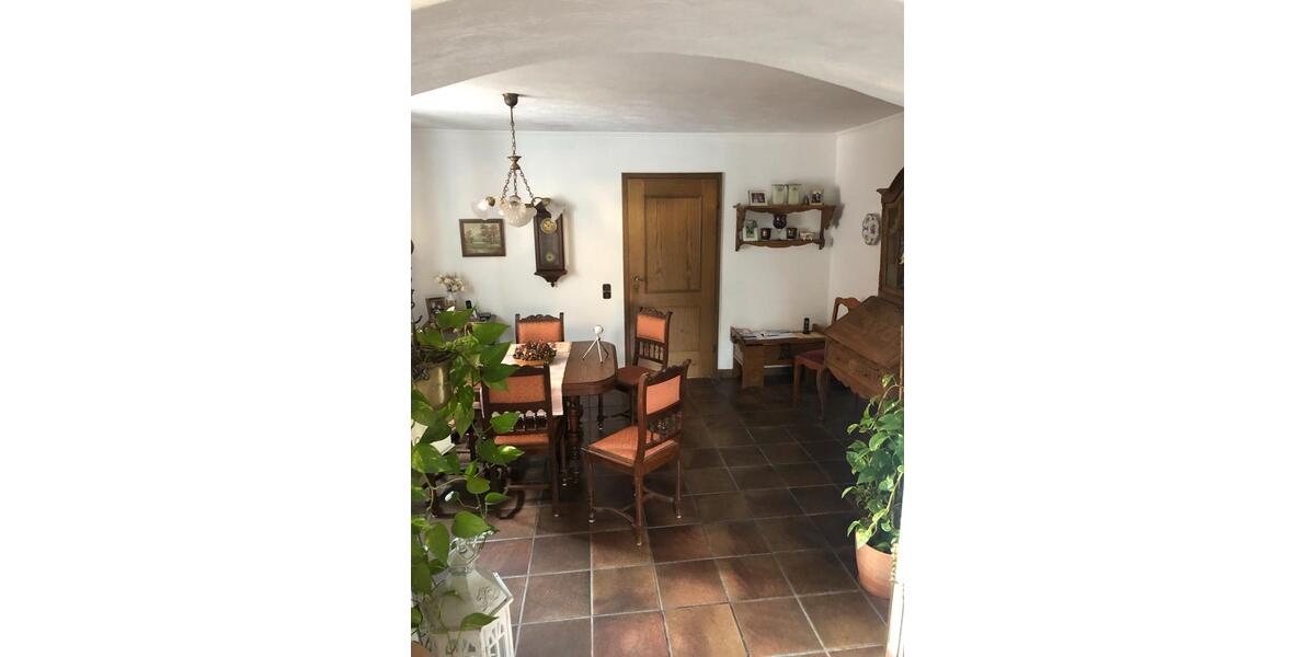 Reihenhaus Eschweiler - 5 Zimmer, 145 m&sup2;, 1.500&euro; | Angebot:25627974