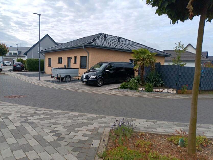 freistehender Bungalow für zwei Jahre zu vermieten