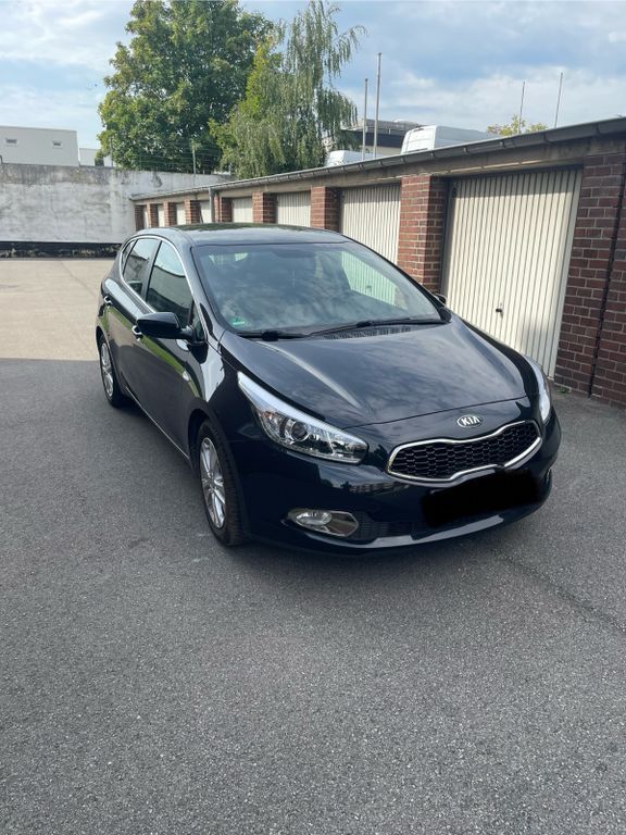 Kia ceed / Ceed 87.755 km 13.450 € Aachen 52080