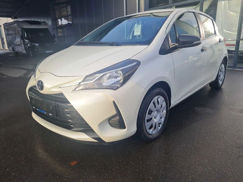Toyota Yaris 73.077 km 10.790 € Düren 52351
