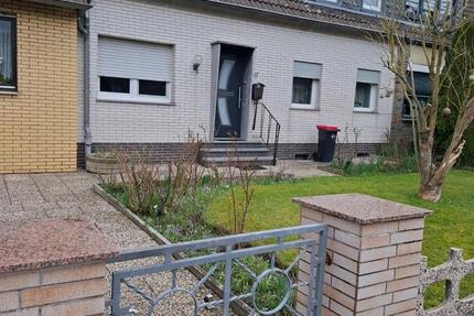 Haus Aachen Aachen-Mitte - 5 Zimmer, 100 m&sup2;, 950&euro; | Angebot:25268696