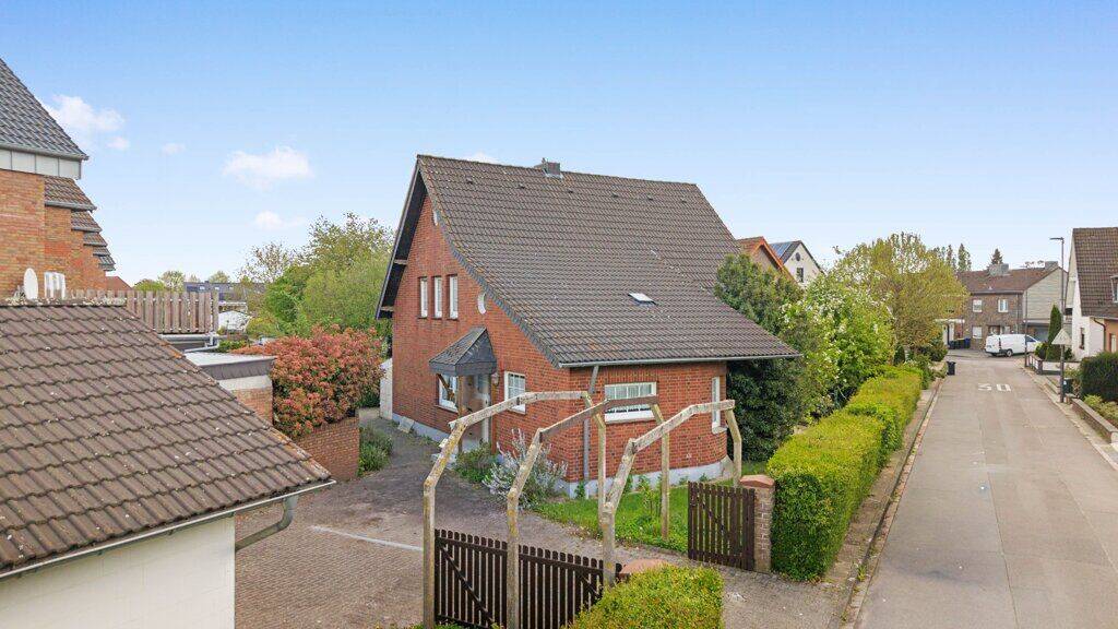 Mehrfamilienhaus, Wohnhaus Baesweiler - 5 Zimmer, 123 m&sup2;, 349.000&euro; | Angebot:26816800