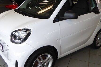 Smart ForTwo 24.357 km 10.990 &euro; Herzogenrath 52134