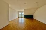 *** WEDOW *** Zweifamilienhaus mit Balkon, Garten & Stellplätzen – Wohnen & Investieren