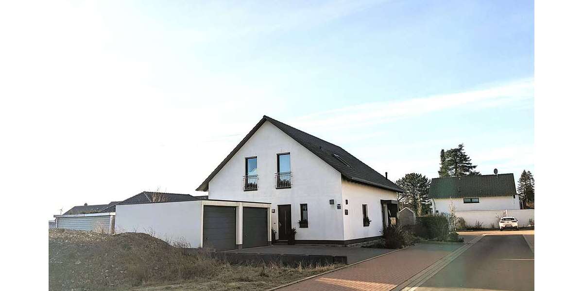 Haus zum Kaufen in Hürtgenwald Vossenack 595.000 € 184 m² 6 zimmer