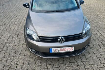 VW Golf 97.000 km 6.500 &euro; Aachen 52068