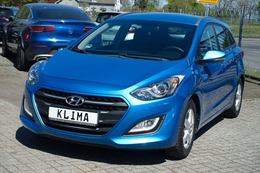 i30