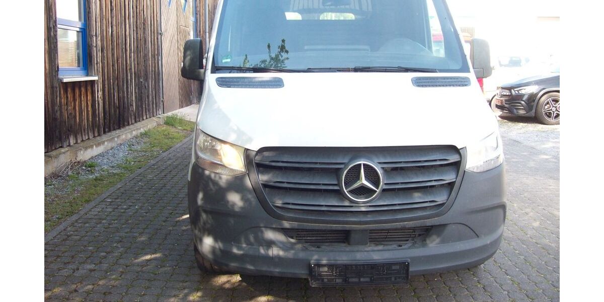 Mercedes-Benz Sprinter 233.005 km 14.850 € Aachen 52070