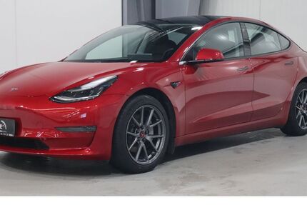 Tesla Model 3 30.258 km 29.670 &euro; Aachen 52078