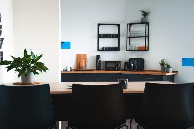 Teambüro 2-3 AP all-inclusive im Tor zur Eifel - möbliert, flexibel zimmer