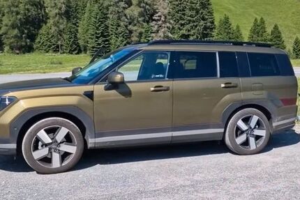 Hyundai SANTA FE 25.000 km 48.500 € Roetgen 52159