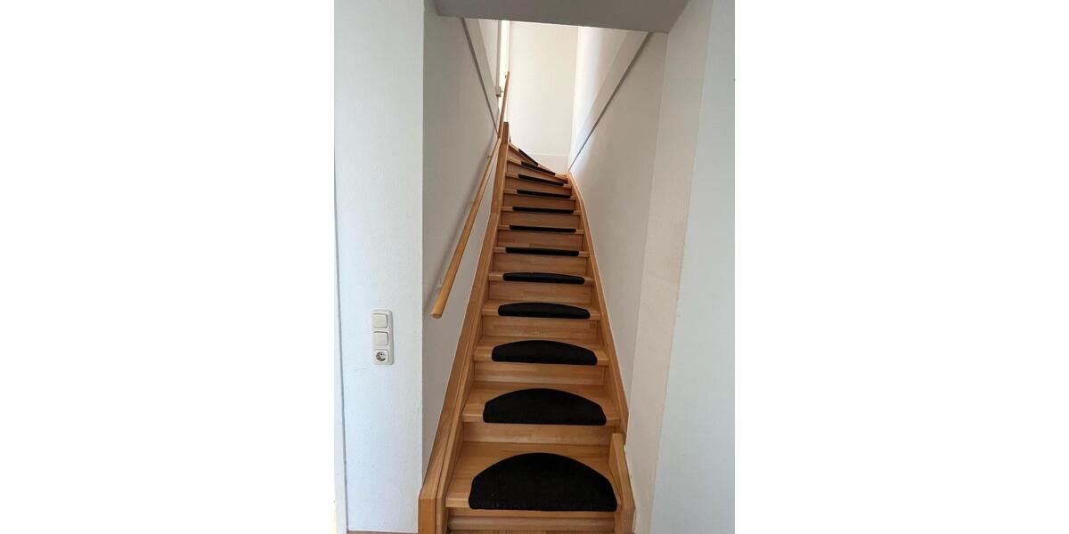 Exklusive Penthousewohnung mit Balkon und Blick ins Grüne - 97m2 3 zimmer