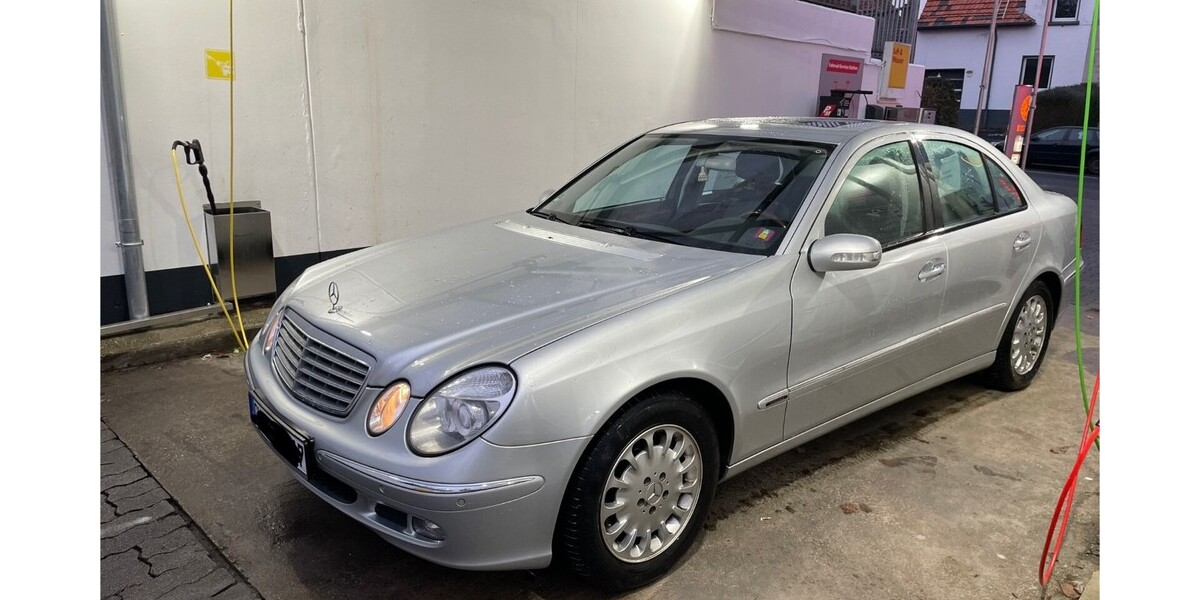 Mercedes-Benz E 350 148.089 km 7.850 € Übach-Palenberg 52531