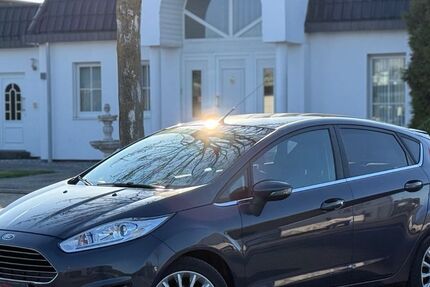 Ford Fiesta 128.070 km 6.490 &euro; Jülich 52428