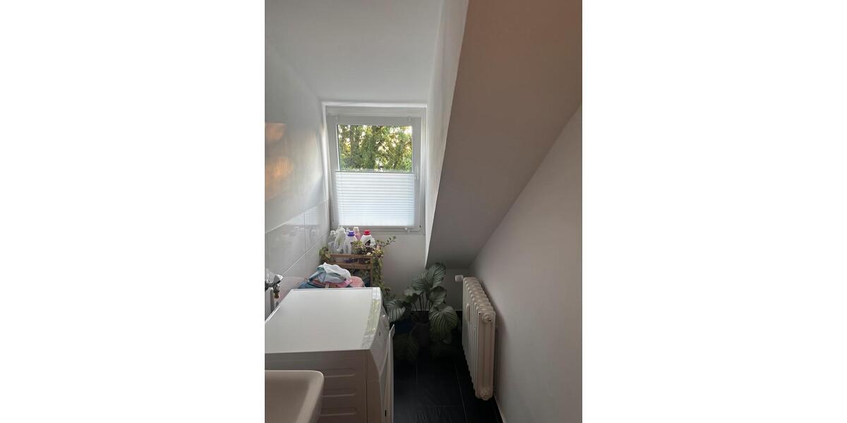 Dachgeschoßwohnung Aachen Aachen-Mitte - 3 Zimmer, 85 m&sup2;, 880&euro; | Angebot:25753650