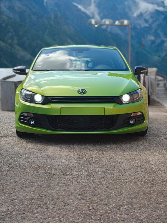 VW Scirocco 142.000 km 9.100 € Herzogenrath 52134