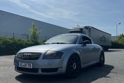 Audi TT 209.877 km 6.900 &euro; Alsdorf 52477