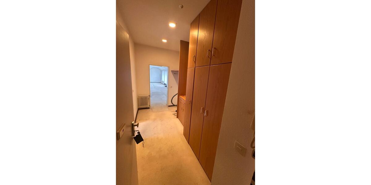 Dachgeschoßwohnung Aachen Aachen-Mitte - 2 Zimmer, 99 m&sup2;, 325.000&euro; | Angebot:27209201