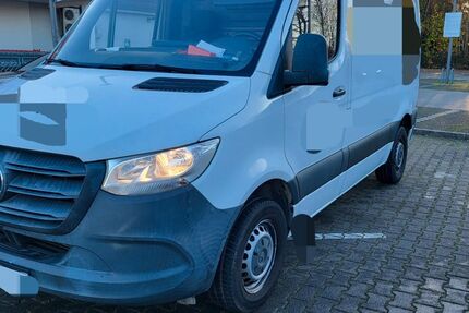 Mercedes-Benz Sprinter 188.000 km 11.999 € Aachen 52070