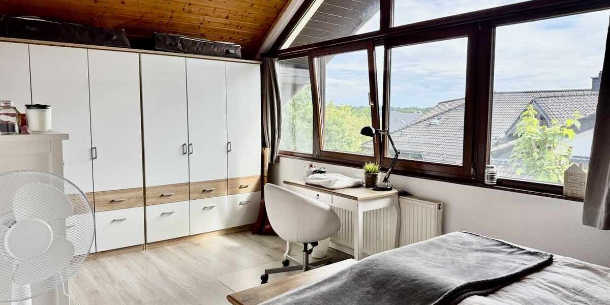 Roetgen – Zuhause über den Dächern der Eifel - Dachgeschoßwohnung Roetgen | Angebot:27289087