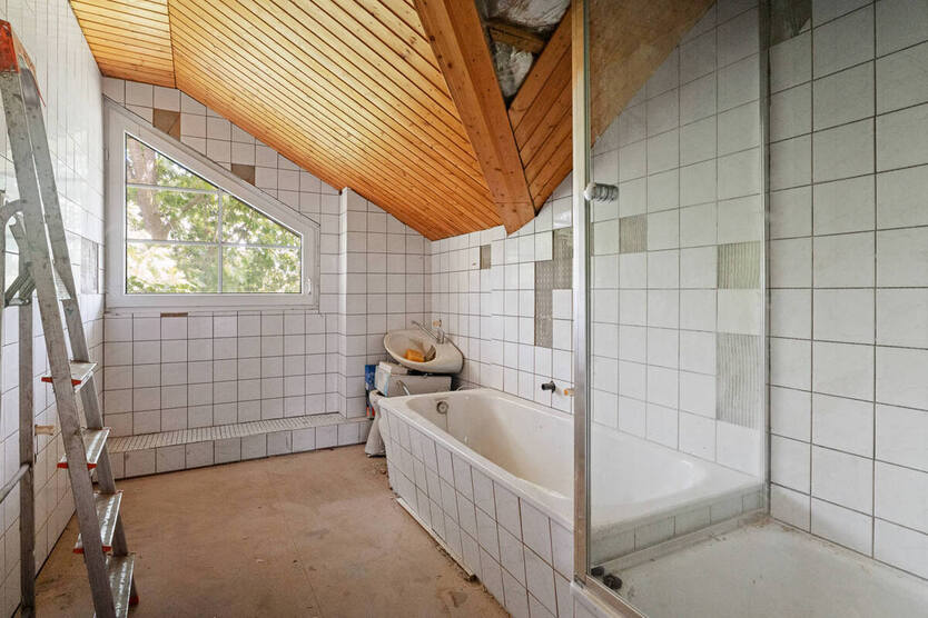 Herzogenrath - Sanierungsjuwel: Vom Zweifamilien- zum Vierfamilienhaus! 12 zimmer