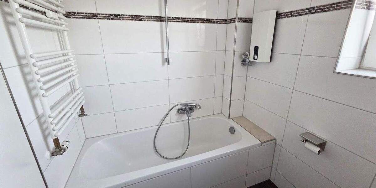 Etagenwohnung Stolberg Münsterbusch - 3 Zimmer, 80 m&sup2;, 700&euro; | Angebot:25665165
