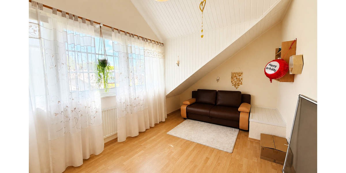 3D: Familienglück in ruhiger Lage - Sehr gepflegtes Einfamilienhaus mit Kamin, Balkon und viel Platz - Reihenendhaus Gangelt | Angebot:26777849