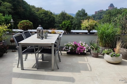 Hochwertig modernisierte Eigentumswohnung mit großer Südwest-Terrasse und Burgblick. Auch geeignet als Ferienwohnung. - Wohnung Nideggen Eifel | Angebot:25307290