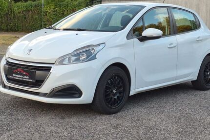 Peugeot 208 200.000 km 2.799 &euro; Jülich 52428
