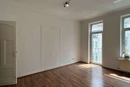 Wohnung Aachen Aachen-Mitte - 4 Zimmer, 85 m&sup2;, 975&euro; | Angebot:26933035