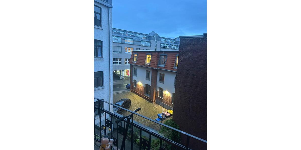 Etagenwohnung Aachen Aachen-Mitte - 3 Zimmer, 90 m&sup2;, 990&euro; | Angebot:25269468