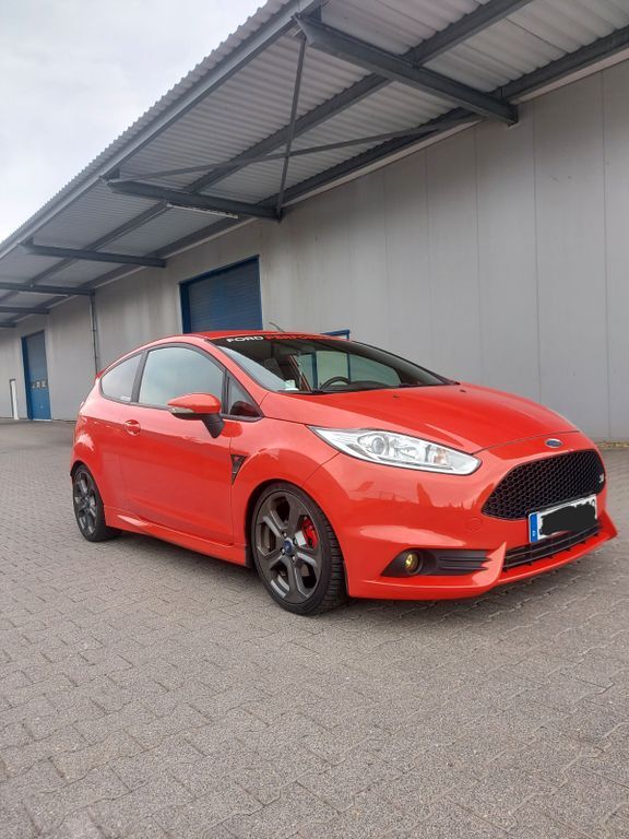 Ford Fiesta 40.825 km 12.100 € Aldenhoven 52457