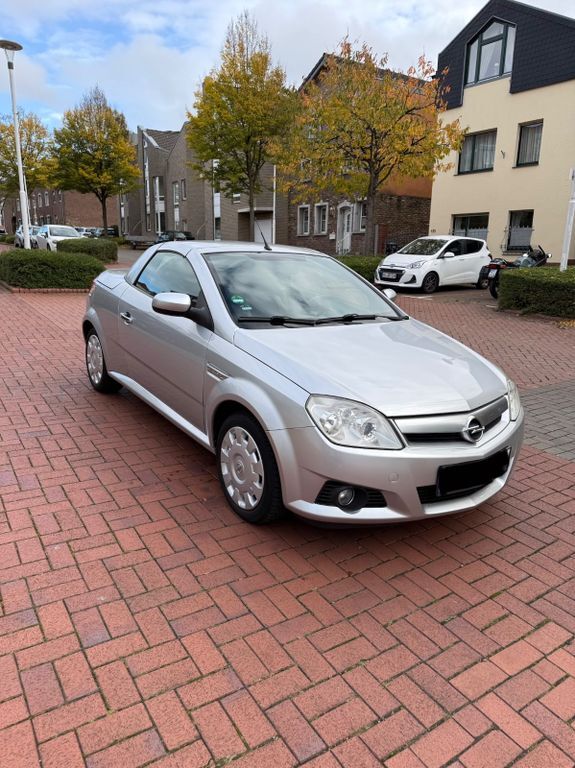 Opel Tigra 129.675 km 3.300 € Herzogenrath 52134
