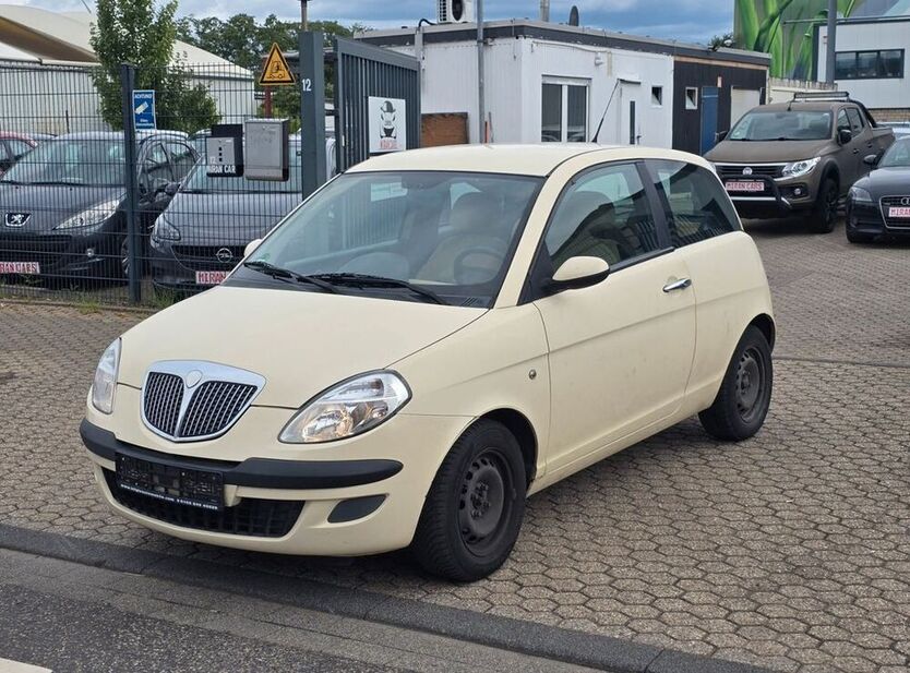 Ypsilon