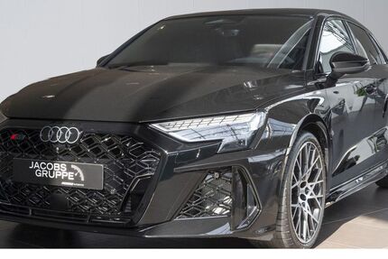 Audi RS3 2.402 km 68.780 &euro; Düren 52351
