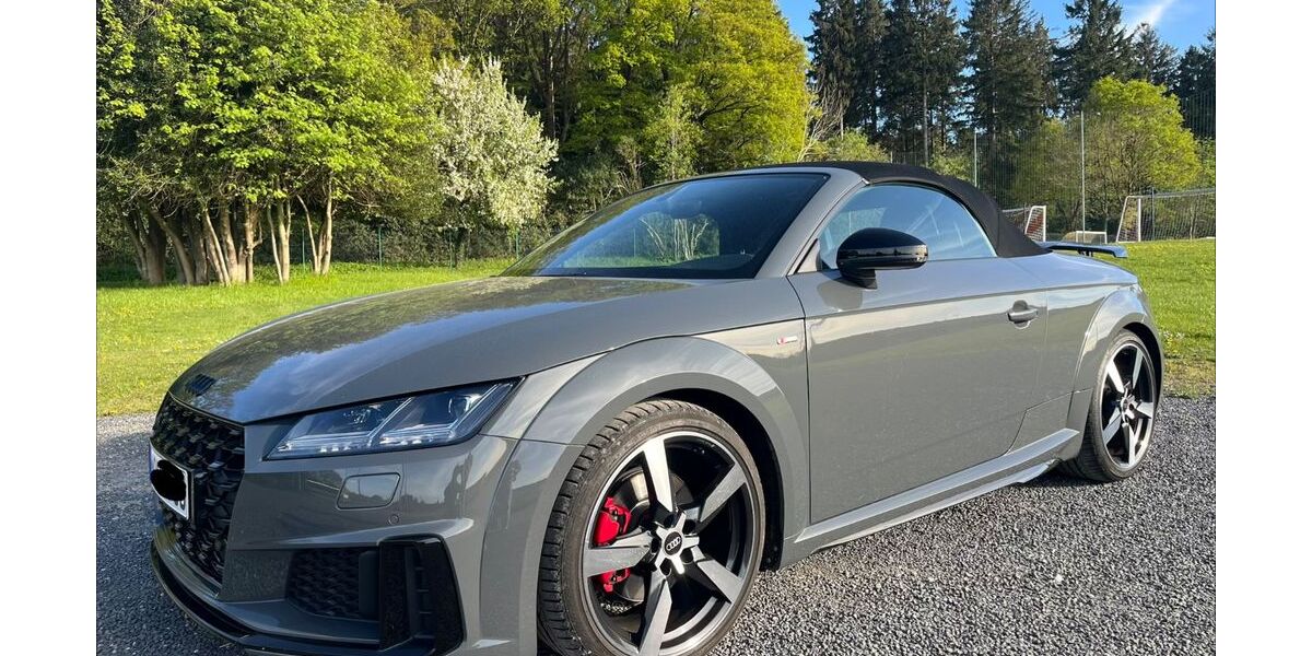 Audi TT 49.000 km 33.690 &euro; Roetgen 52159