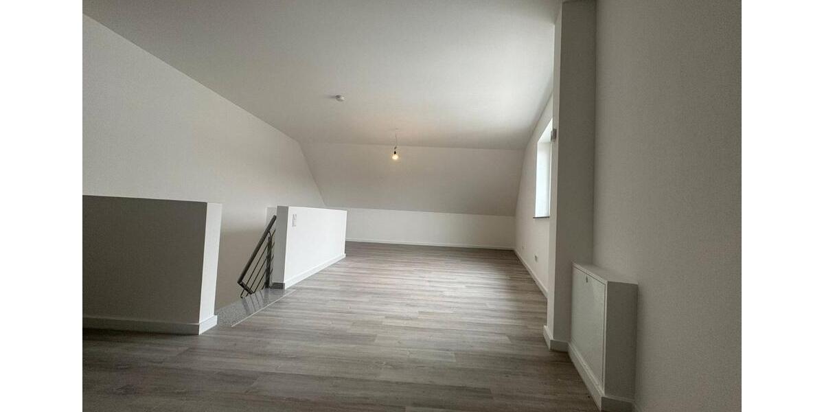 Doppelhaushälfte Langerwehe - 4 Zimmer, 109 m&sup2;, 1.650&euro; | Angebot:26075409