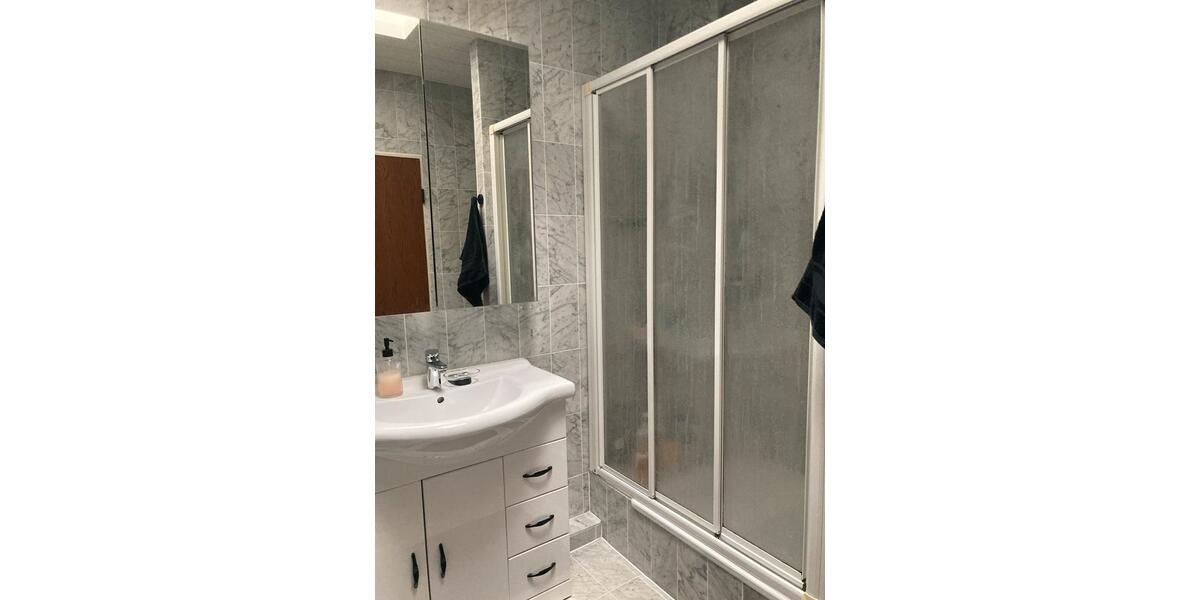 Vollmöblierte Wohnung zur Untermiete für 6 Monate 4 zimmer