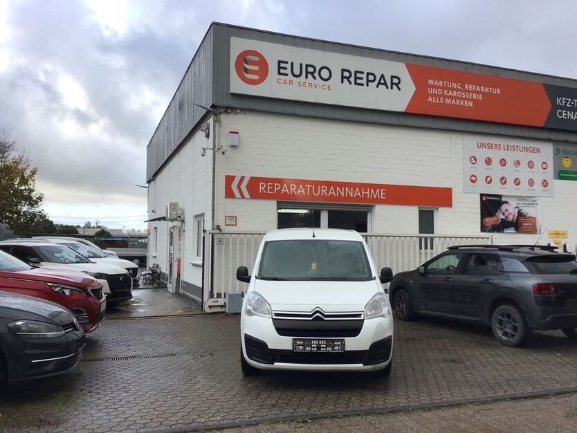 Citroen Berlingo 217.106 km 5.900 € Niederzier 52382