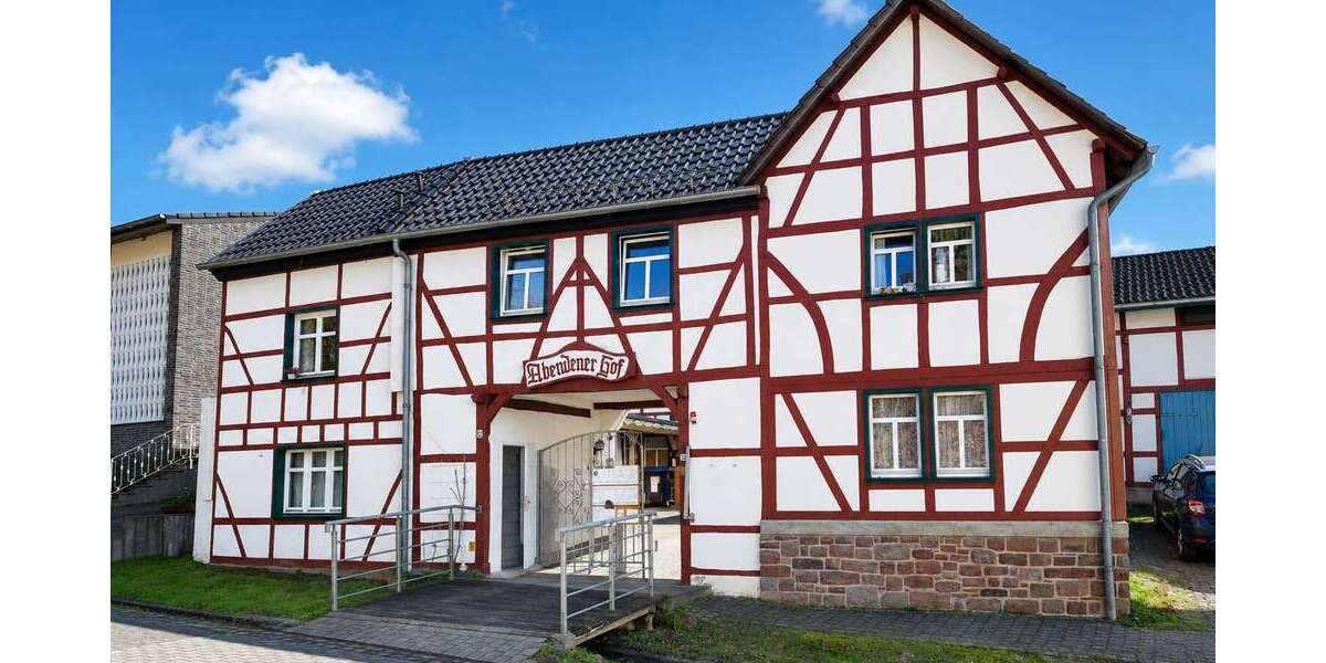 Einfamilienhaus Nideggen - 15 Zimmer, 518 m&sup2;, 799.000&euro; | Angebot:27285992