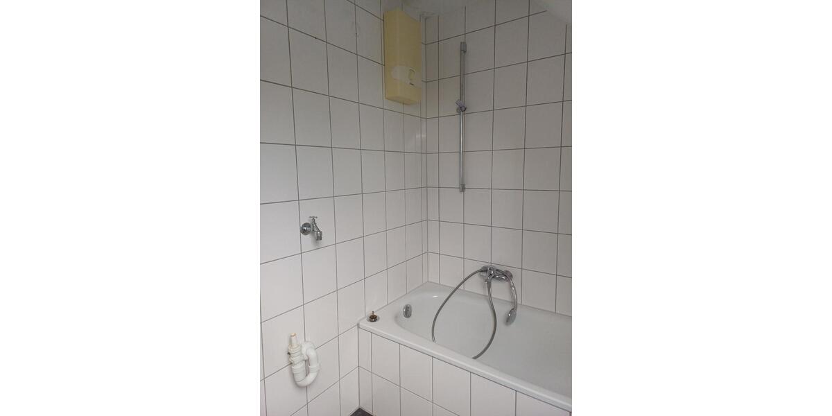 Dachgeschoßwohnung Aachen Eilendorf - 3 Zimmer, 80 m&sup2;, 680&euro; | Angebot:24868558