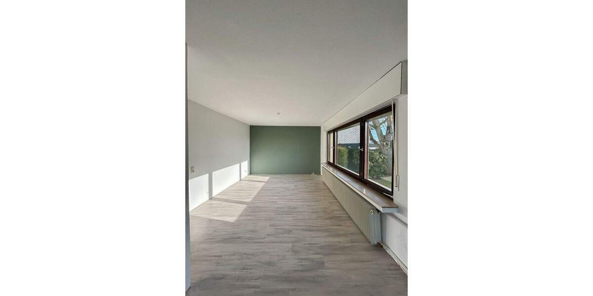 Mehrfamilienhaus, Wohnhaus Baesweiler / Loverich Loverich - 6 Zimmer, 143 m&sup2;, 379.000&euro; | Angebot:25687022