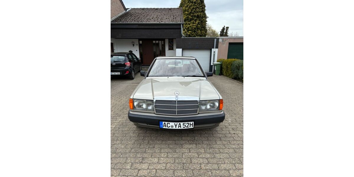 Mercedes-Benz 190 104.000 km 8.500 &euro; Aachen 52062