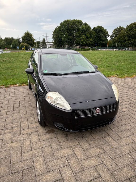 Fiat Punto 142.730 km 2.999 € Würselen 52146